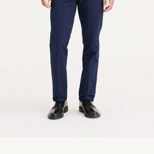 Dockers workday khakis slim fit 36 W 32 L